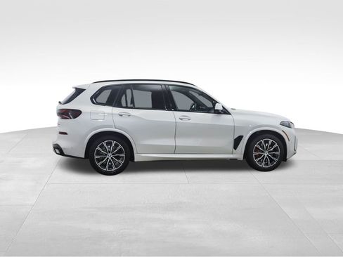 New 2026 BMW X5 xDrive50e w/ Executive Package image 6