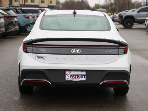 New 2026 Hyundai Sonata SE FWD image 4