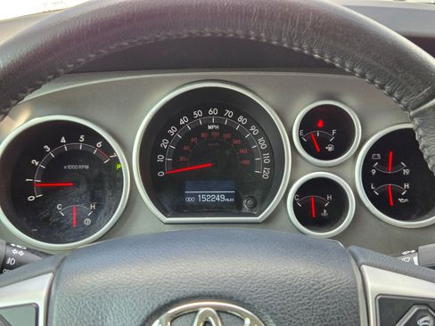 Used 2015 Toyota Sequoia Limited RWD image 24