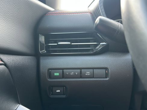 Certified 2024 Nissan Sentra SR w/ SR Premium Package image 35