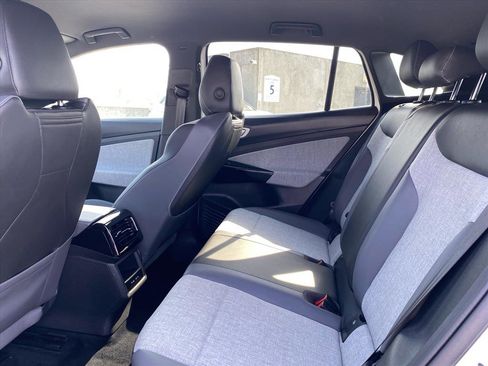 Certified 2023 Volkswagen ID.4 Pro image 16