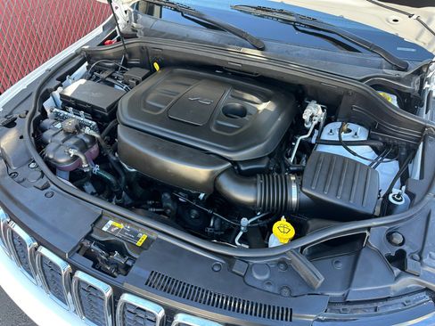 Used 2021 Jeep Grand Cherokee Limited w/ Premium Lighting Group image 29