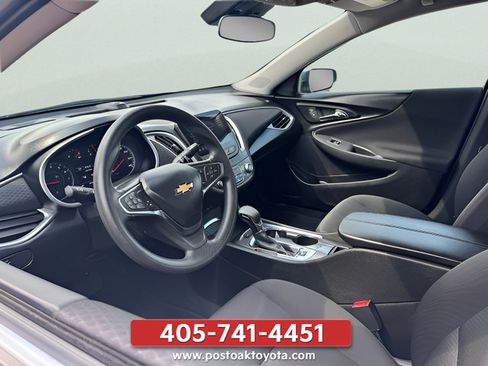 Used 2025 Chevrolet Malibu LT FWD image 15