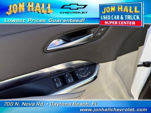 Used 2022 Cadillac XT4 Luxury w/ Driver Awareness Package FWD image 21