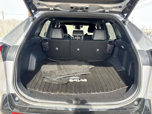 Used 2021 Toyota RAV4 XSE w/ Carpet Mat Package (TMS) AWD/4WD image 21