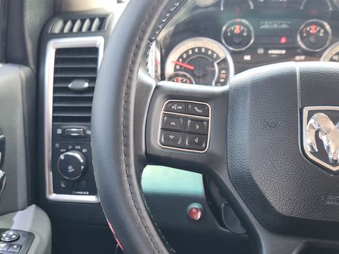 Used 2016 RAM 1500 Lone Star RWD image 28
