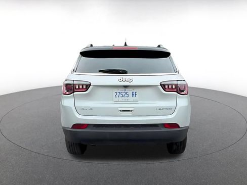 Used 2025 Jeep Compass Limited AWD/4WD image 10