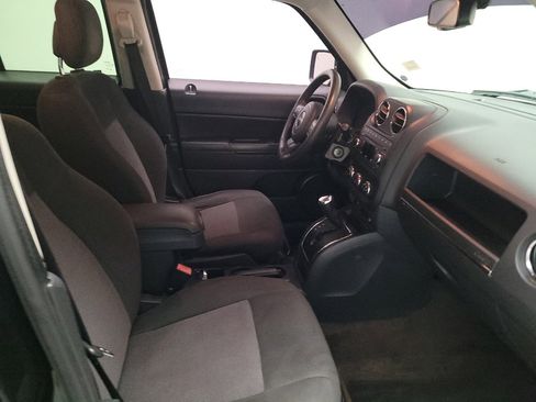 Used 2015 Jeep Patriot Sport w/ Power Value Group AWD/4WD image 21