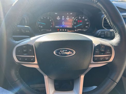 Used 2023 Ford Explorer XLT w/ Equipment Group 202A image 23