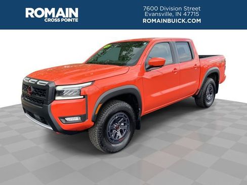 Used 2025 Nissan Frontier PRO-4X w/ Pro Convenience Package image 1