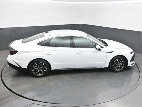 Used 2025 Hyundai Sonata SEL FWD image 39