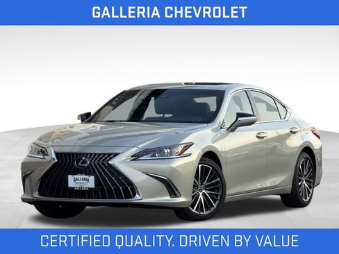 Used 2025 Lexus ES 350 w/ Premium Package FWD image 2