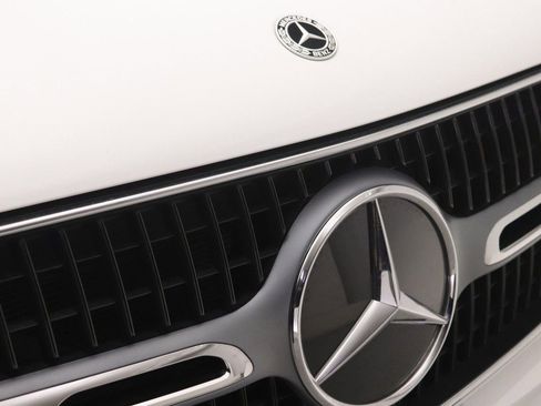 Certified 2026 Mercedes-Benz GLC 300 image 27