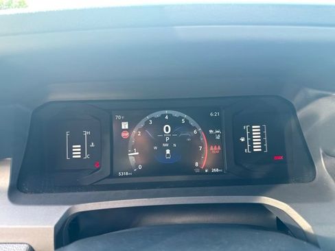 Used 2025 Toyota Tacoma SR5 AWD/4WD image 13