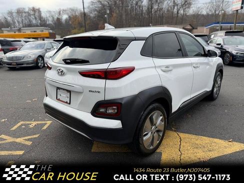 Used 2021 Hyundai Kona Limited w/ Cargo Package image 9