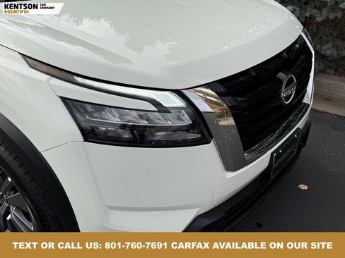Used 2025 Nissan Pathfinder SV image 15