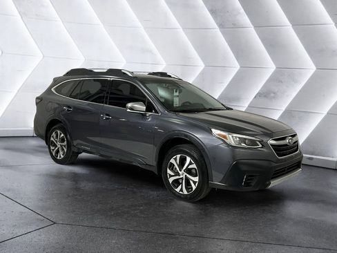 Used 2025 Subaru Outback Touring image 1