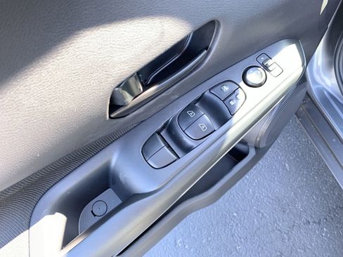 New 2025 Nissan Kicks Play S image 13