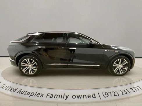 Used 2024 Cadillac Lyriq Luxury RWD image 6