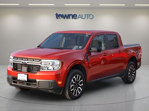 Used 2024 Ford Maverick Lariat FWD image 3