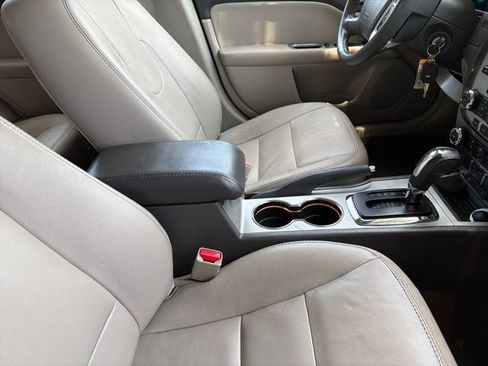 Used 2012 Ford Fusion SEL FWD image 4