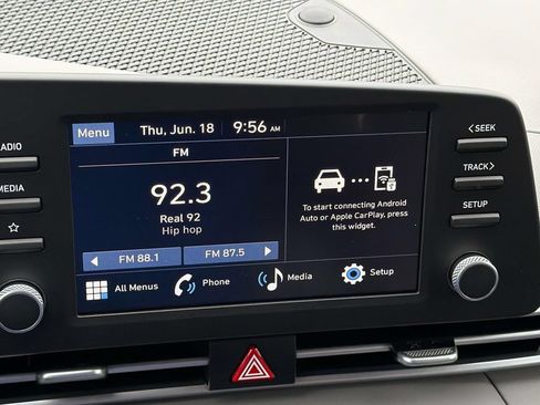 Used 2025 Hyundai Elantra Sport FWD image 18