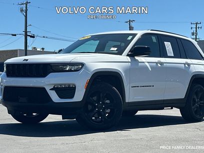 Used 2025 Jeep Grand Cherokee Limited w/ Black Appearance Package