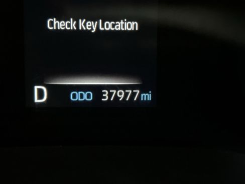 Used 2023 Toyota Sienna XLE image 15