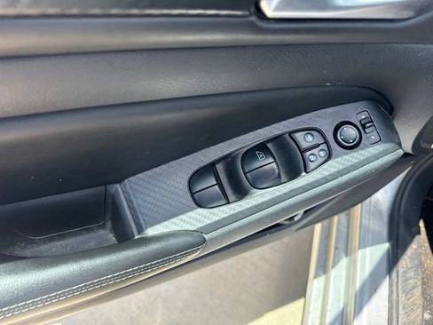 Used 2024 Nissan Altima 2.5 SV FWD image 22