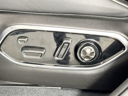 Used 2023 Jeep Grand Cherokee Summit AWD/4WD image 14