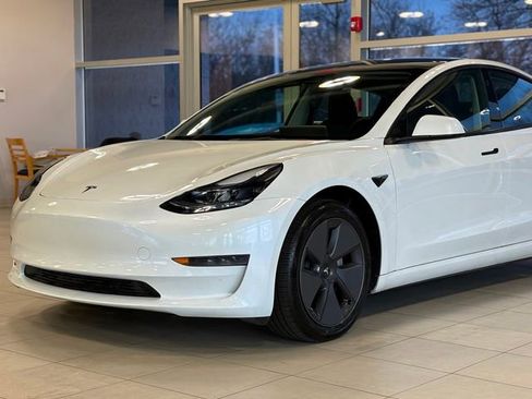 Used 2023 Tesla Model 3 Standard Range image 5