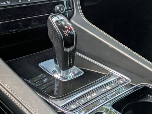 Used 2020 Jaguar F-PACE SVR AWD/4WD image 15