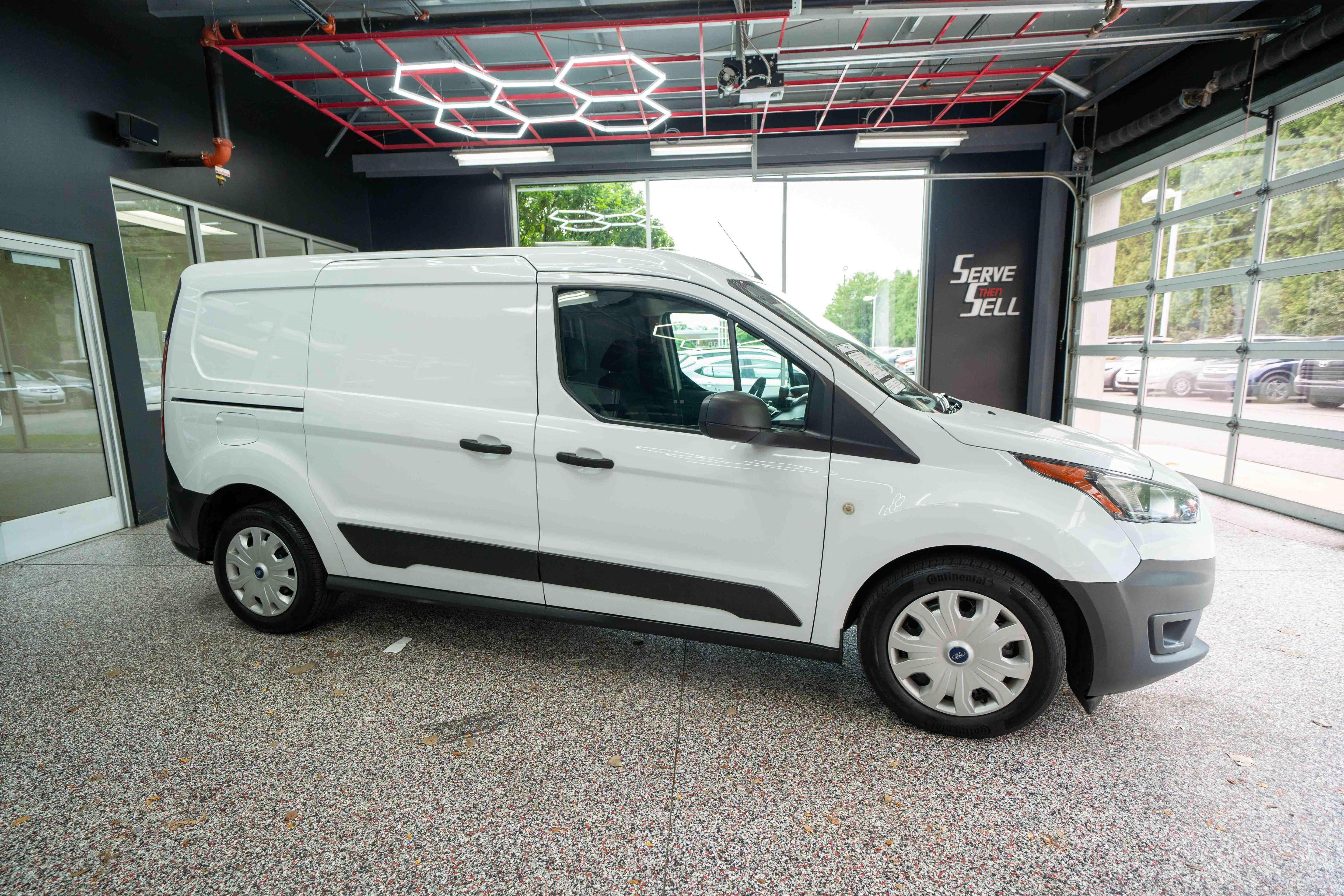Used 2022 Ford Transit Connect XL FWD image 5