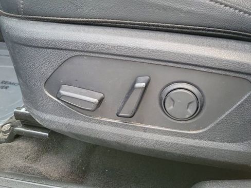 Used 2025 Kia Sportage EX FWD image 19