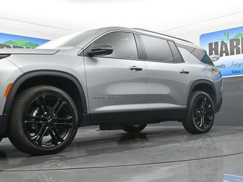 New 2026 Chevrolet Traverse LT w/ Driver Confidence Package image 20