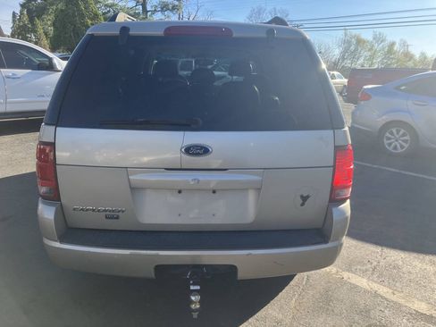Used 2004 Ford Explorer Sport XLT AWD/4WD image 8