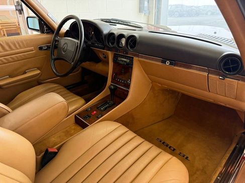 Used 1988 Mercedes-Benz 560 SL image 45