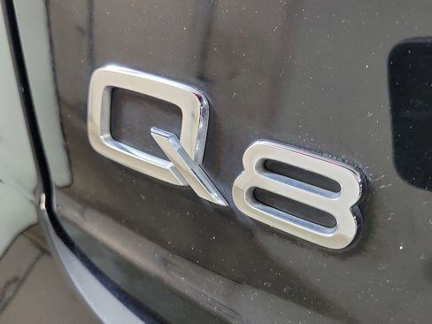 Used 2019 Audi Q8 Premium w/ Convenience Package AWD/4WD image 8