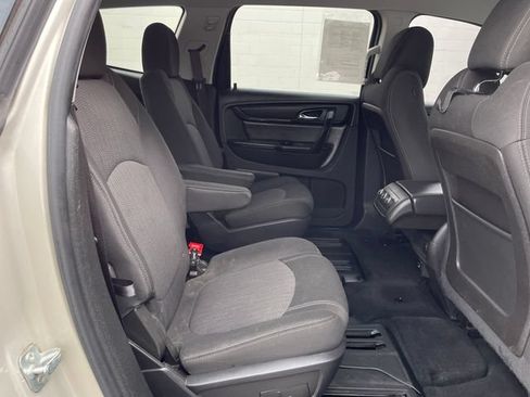 Used 2017 Chevrolet Traverse LT FWD image 33