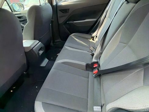 Used 2025 Subaru Crosstrek 2.5i Premium AWD/4WD image 7