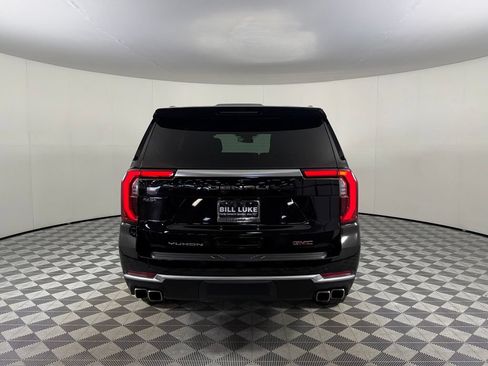 Used 2025 GMC Yukon Denali AWD/4WD image 8