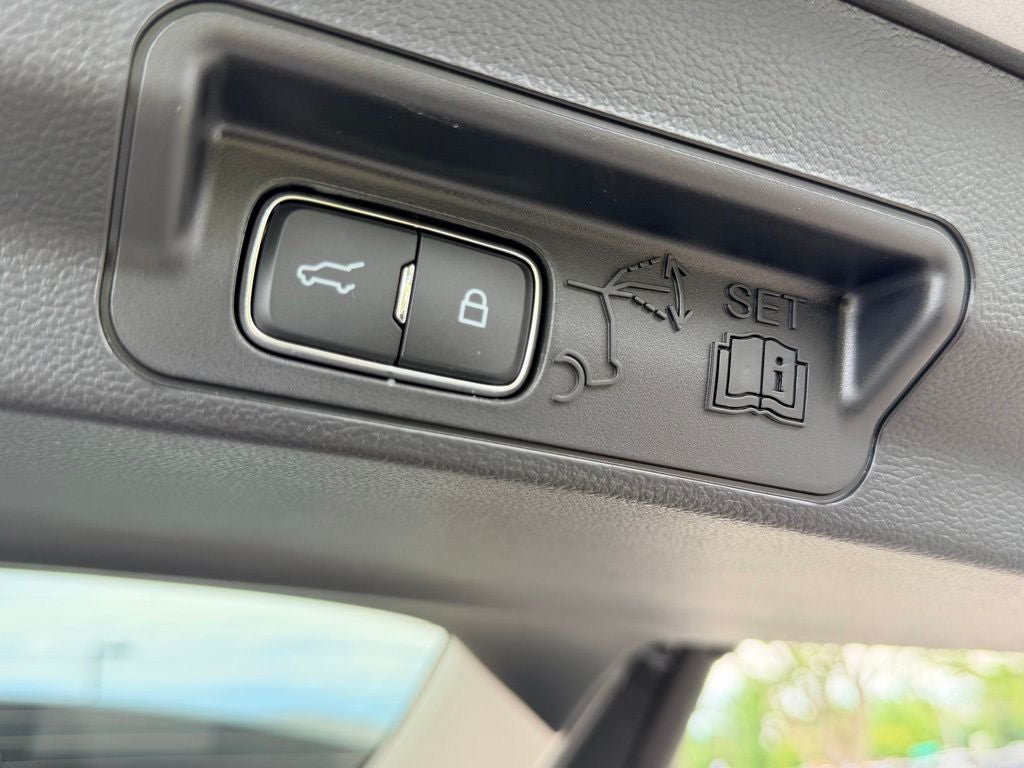 New 2026 Ford Explorer Active w/ Active Comfort Package AWD/4WD image 27