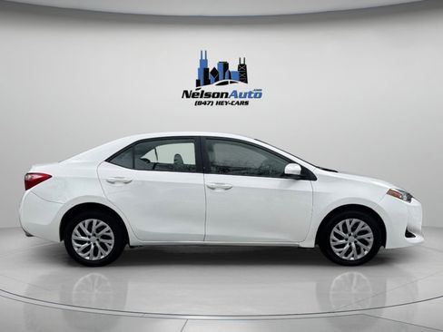Used 2017 Toyota Corolla LE w/ Carpet Mat Package (TMS) FWD image 3