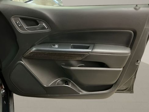 Used 2020 GMC Canyon SLE image 24