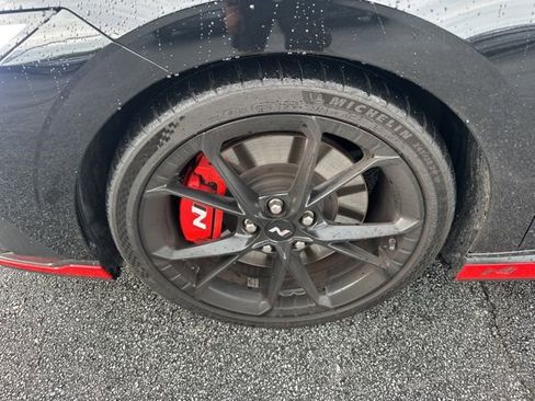 Used 2025 Hyundai Elantra N FWD image 9