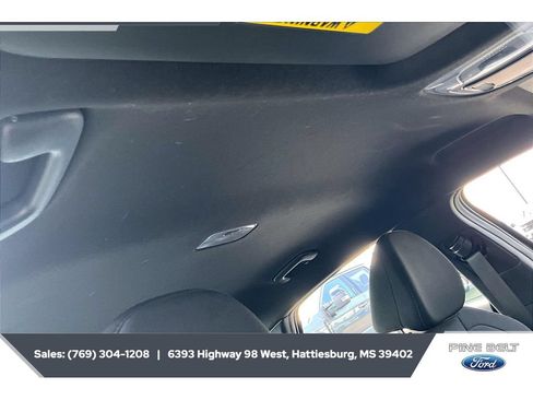 Used 2025 Hyundai Elantra Sport FWD image 16