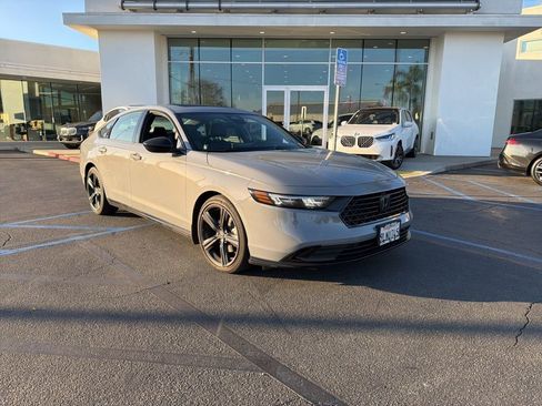 Used 2024 Honda Accord Sport image 7