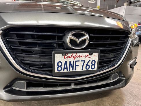 Used 2017 MAZDA MAZDA3 Grand Touring FWD image 31