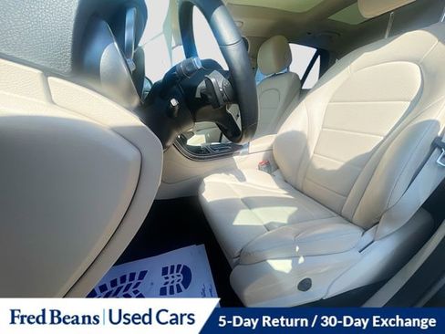 Used 2020 Mercedes-Benz GLC 300 4MATIC image 21