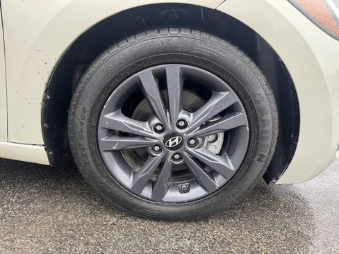 Used 2017 Hyundai Elantra Value Edition image 10
